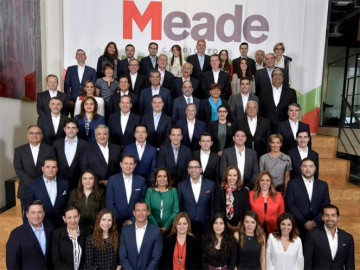 Integrantes del equipo de campaña de Meade, son presentados