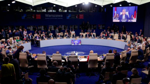 OTAN despide a 7 funcionarios rusos