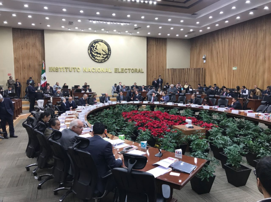 Precandidatos no son claros en informes de fiscalización: INE