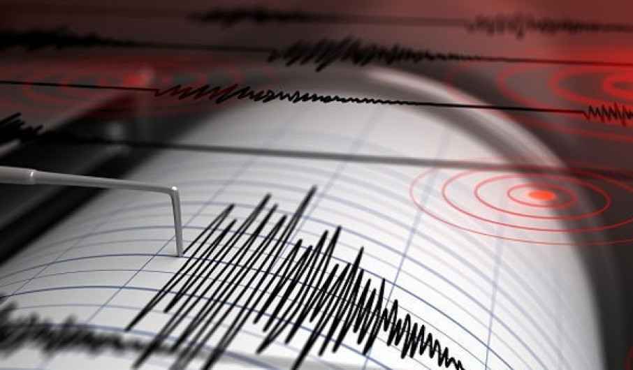 Indonesia es sacudida por terremoto de 6.7 grados