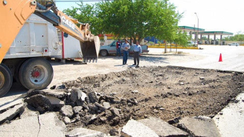 Inician trabajos de bacheo