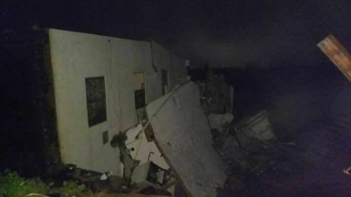 Edificio colapsa en Los Cabos por efectos de Lidia