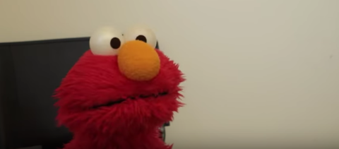 Por recortes presupuestales de Trump, Elmo es despedido