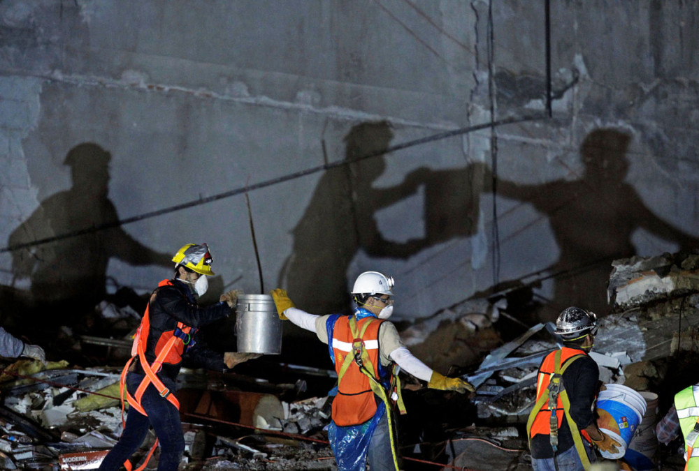 Labores de rescate en CDMX seguirán hasta el jueves