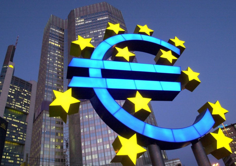 Mantiene Banco Central Europeo tasas de interés sin cambios