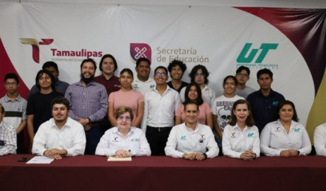 Realiza UT de Altamira segunda entrega de becas alimenticias