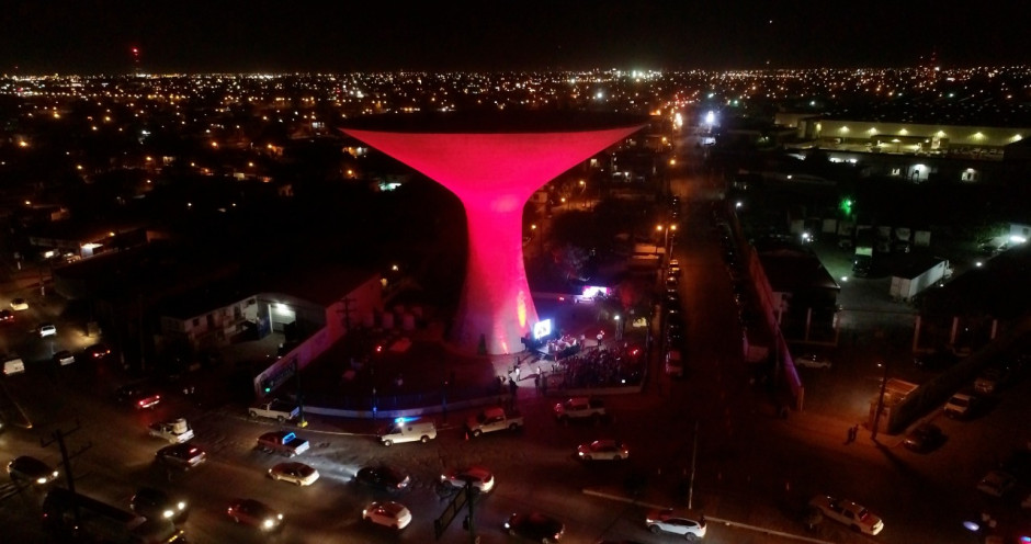 JAD y Rotary Internacional Iluminan de Rojo la Copa con Motivo de la Lucha Contra la Polio