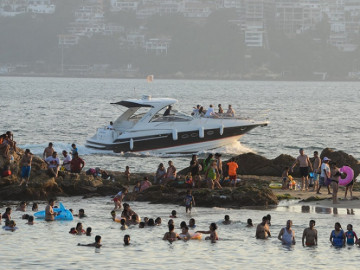 Joven desaparece en el mar