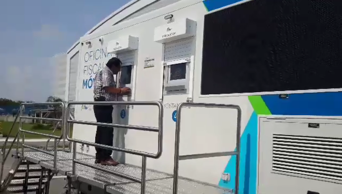 Instalan unidad móvil de la Oficina Fiscal en Tampico
