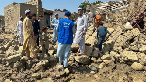 Terremoto de magnitud 6 deja más de 800 muertos y miles de heridos en Afganistán