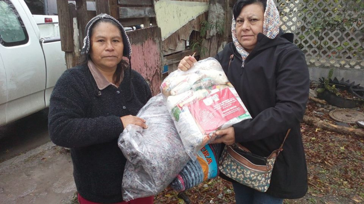 Entrega DIF Matamoros apoyos a quienes lo necesitan