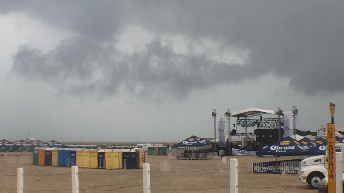 Jueves santo inicia con lluvia en Miramar