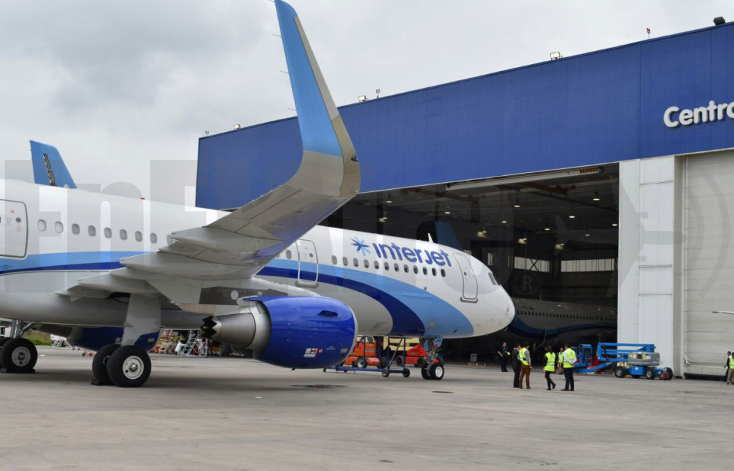 Reagenda Interjet vuelos sin autorización