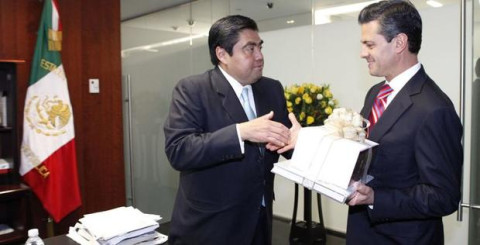 Nos preocupa un presidente débil: Barbosa 