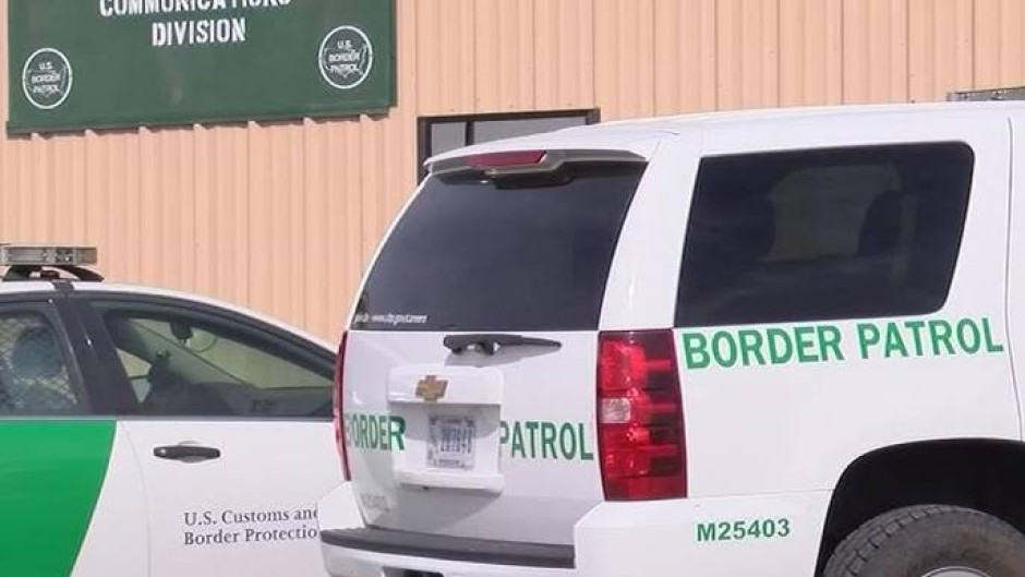 Fallece agente de la Patrulla Fronteriza tras rescatar a sus hijos en Texas