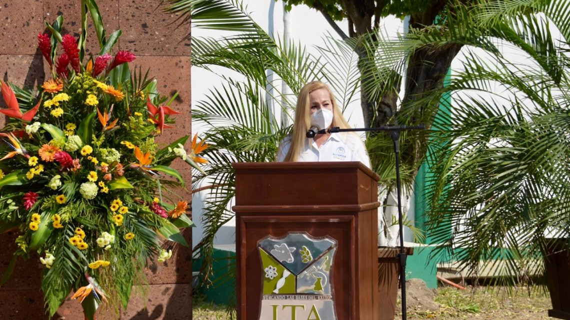 Reconoce Alma Laura Amparán al ITA por su 45 aniversario