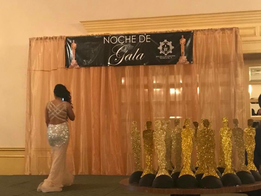 Apagón frustra baile de coronación 