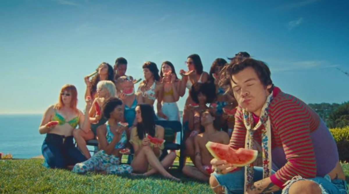Harry Styles estrena vídeo de "Watermelon Sugar"