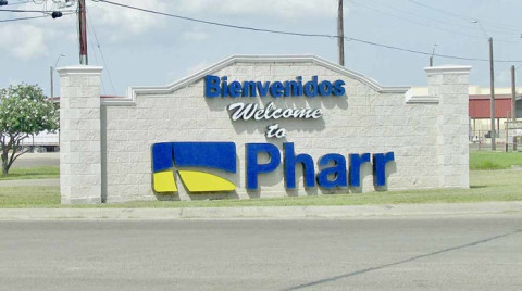 Celebra Pharr su aniversario 108