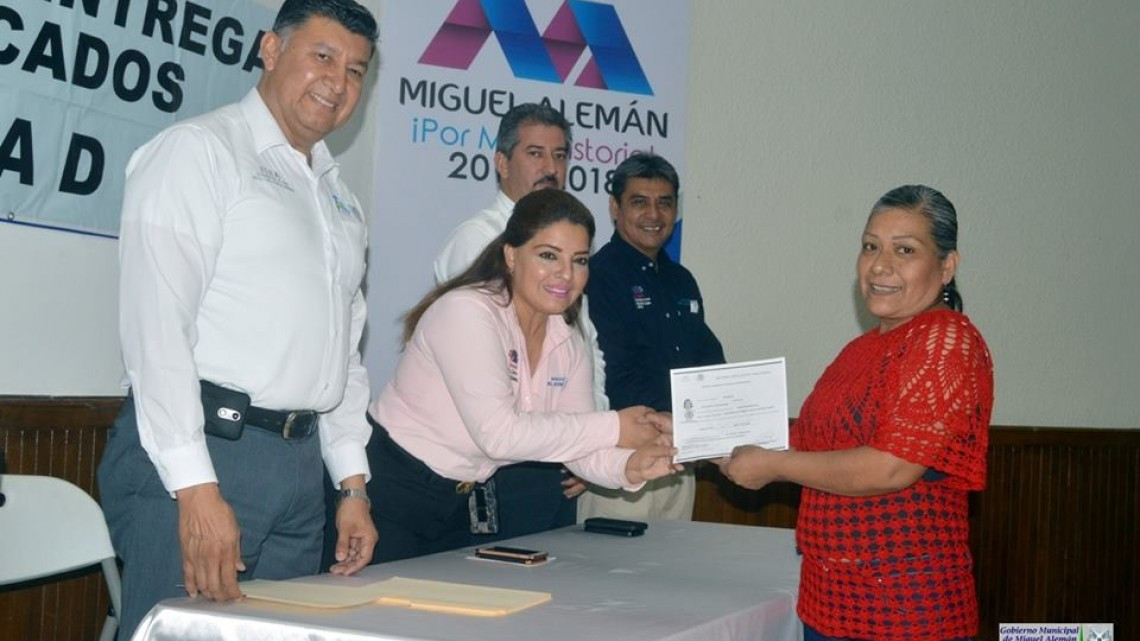 Entrega ITEA certificados de primaria y secundaria