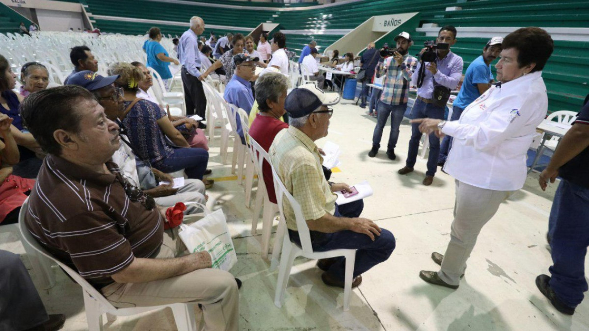 Apoya gobierno de Tampico en entrega del programa “65 y más”