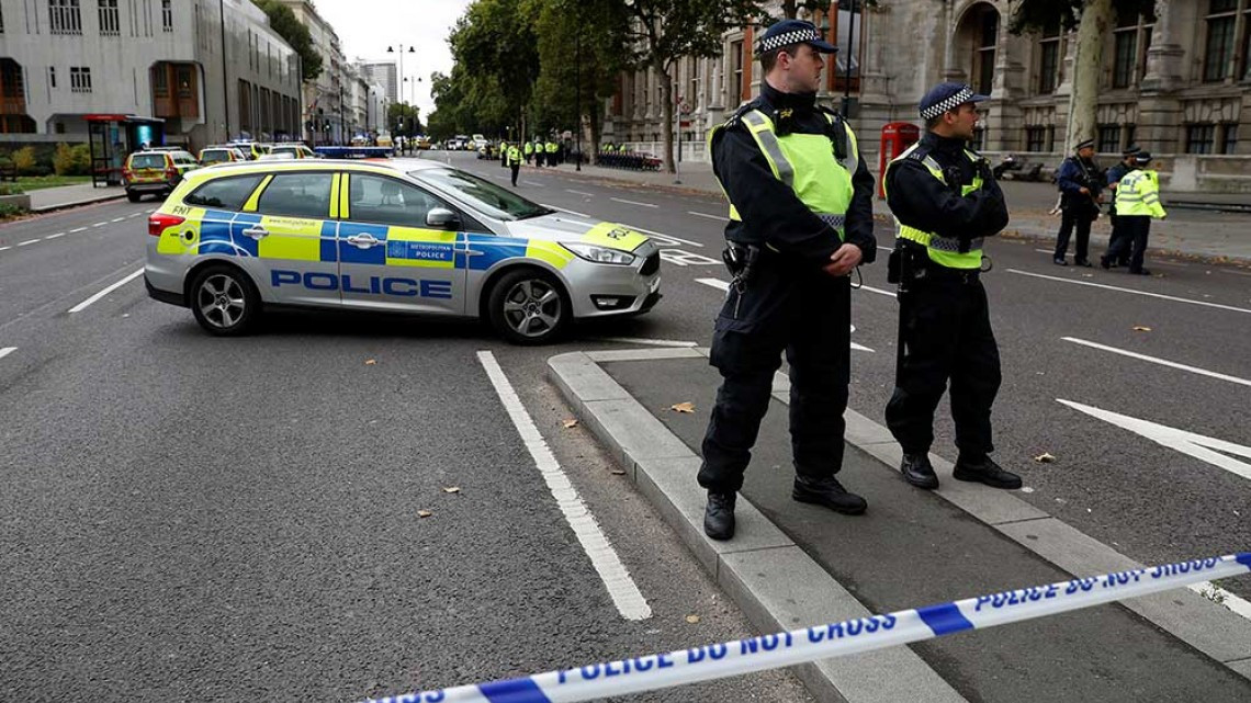 Varios heridos tras atropello frente a museo de Londres