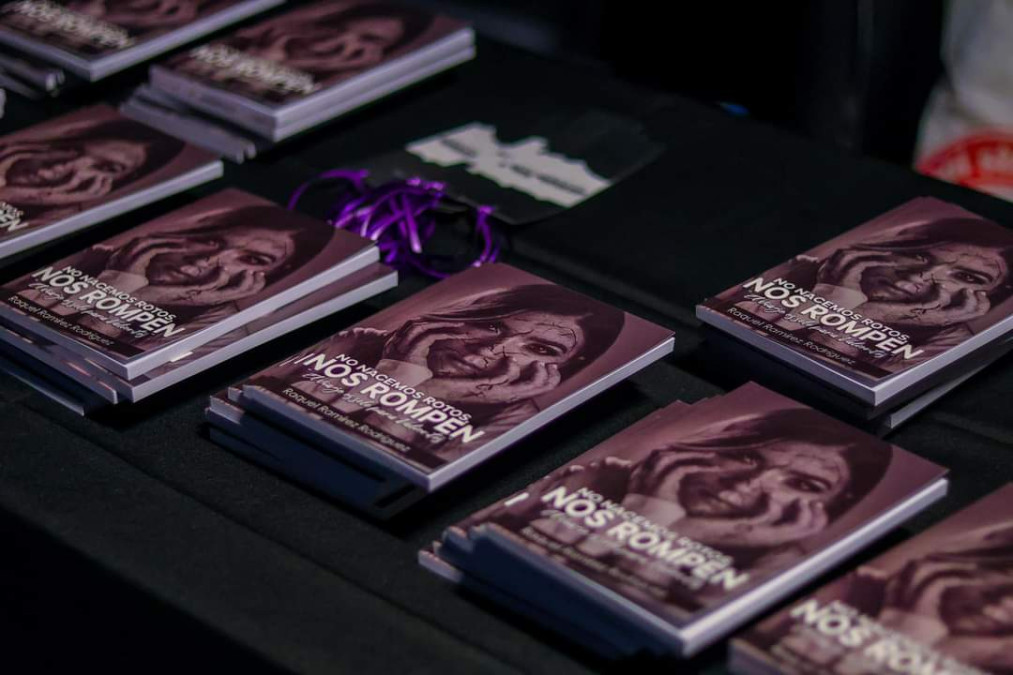 Presentó Alcalde obra literaria de Raquel Ramírez Rodríguez 