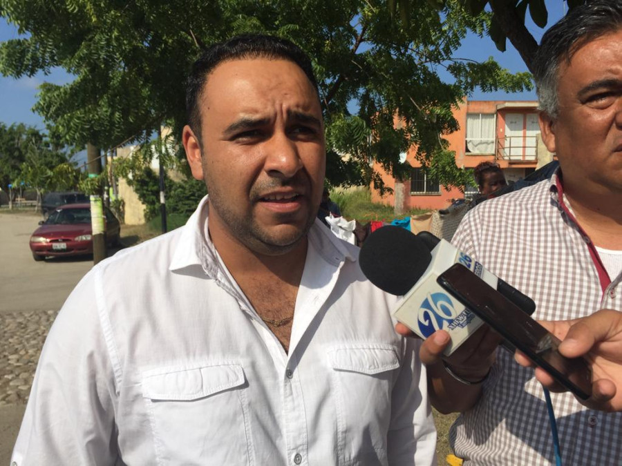 Se da apoyo a mujeres y becas para música a niños y jóvenes