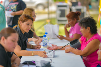 Apoyo ciudadano llega a través de DIF-Reynosa al Fraccionamiento Las Palmas