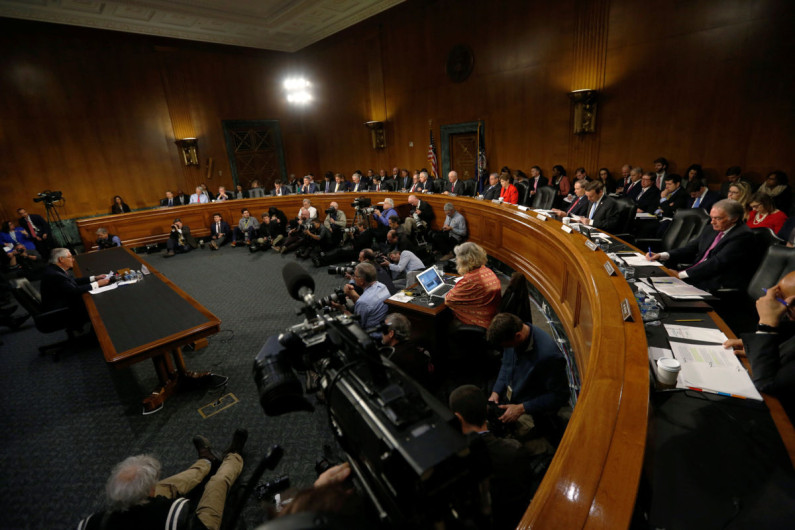Senado de EU da primer paso para eliminar el 'Obamacare'
