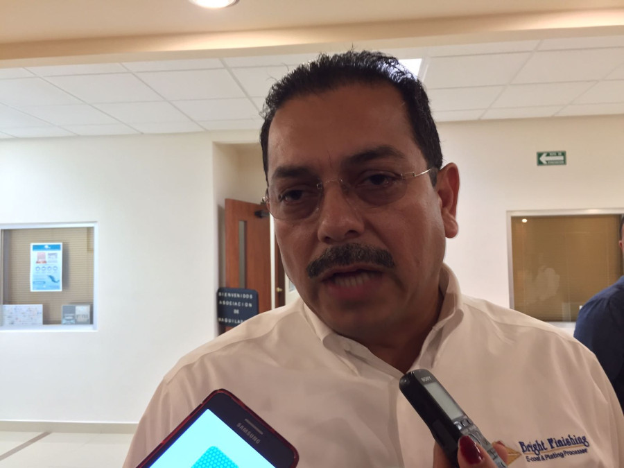 Empresarios exigen explicaciones a la CFE por apagones