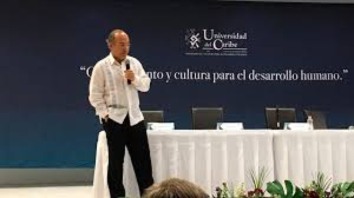 Llaman activistas "asesino" a Felipe Calderón