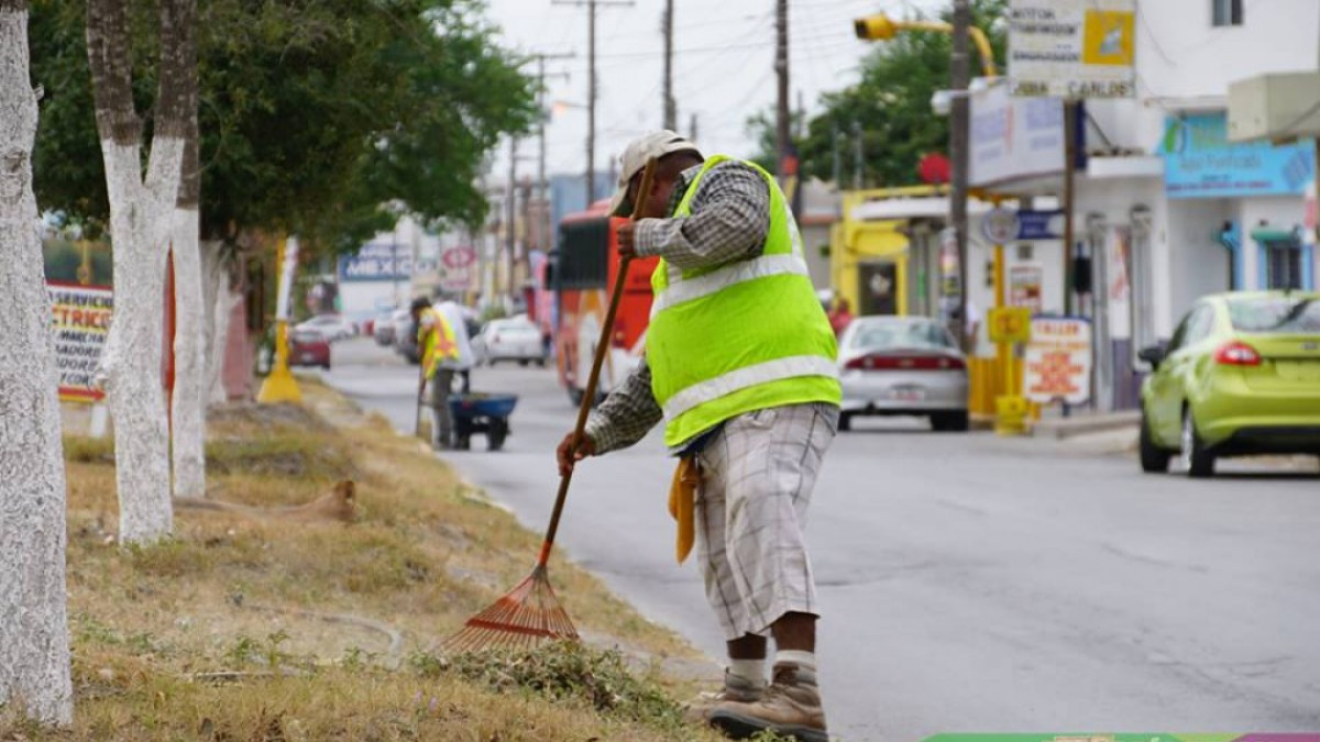 Continúan trabajos de limpieza