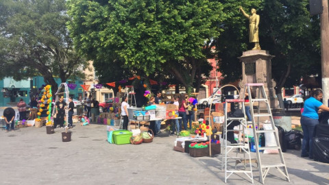 Inicia la elaboración de altares de muerto