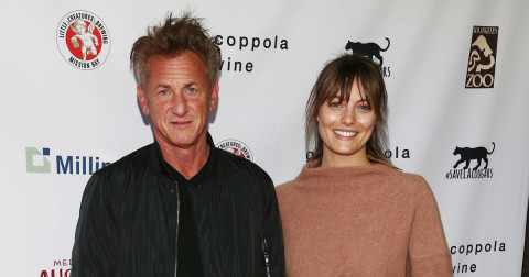 Sean Penn confirma que se casó vía Zoom con Leila George