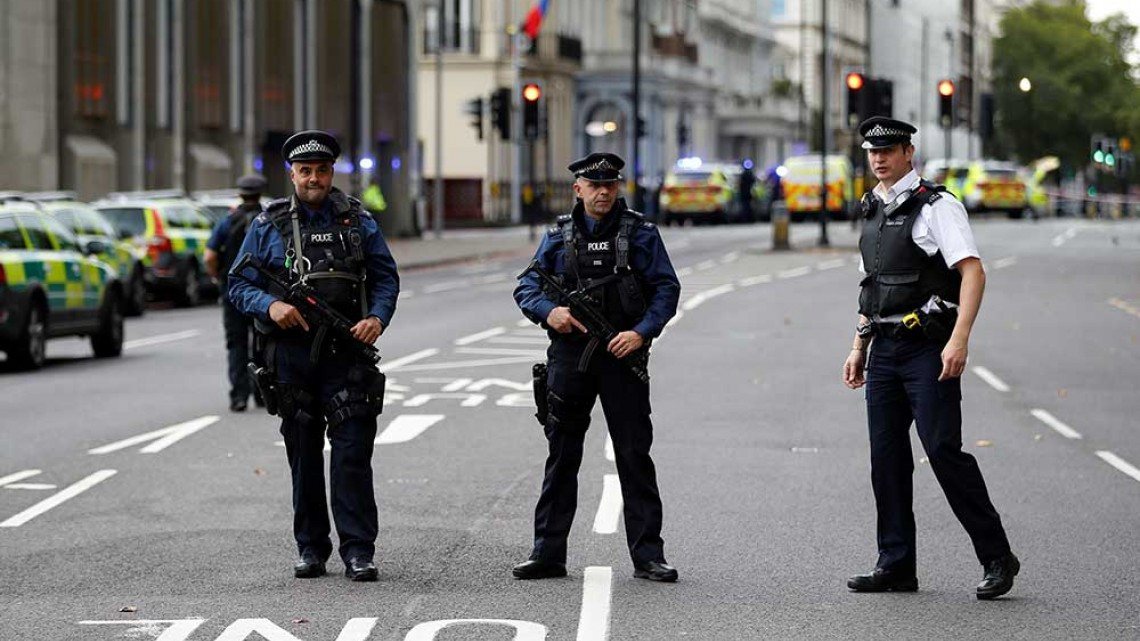 Varios heridos tras atropello frente a museo de Londres
