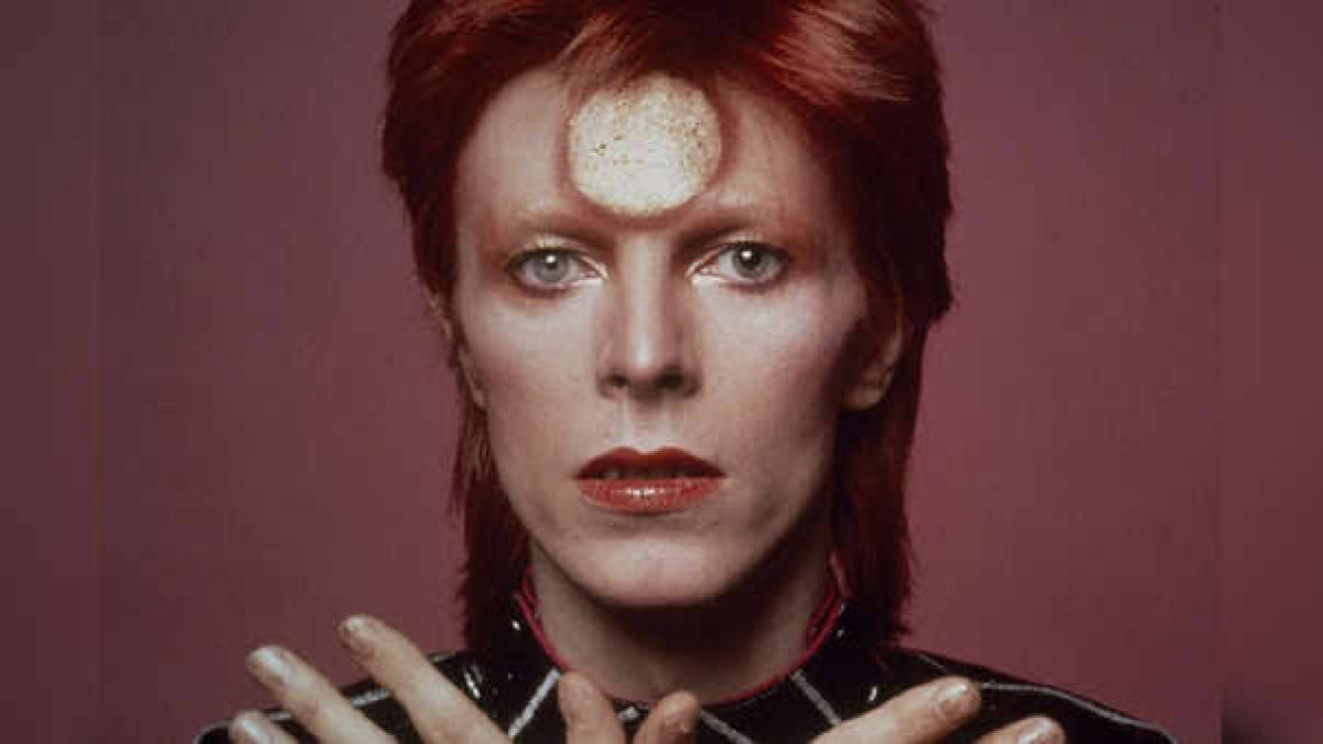 Ya llegó el primer adelanto de "Stardust", película inspirada en David Bowie
