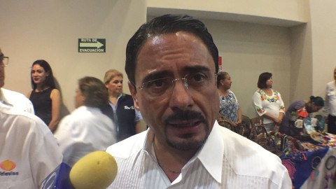 Limpian canales a cielo abierto para evitar inundaciones