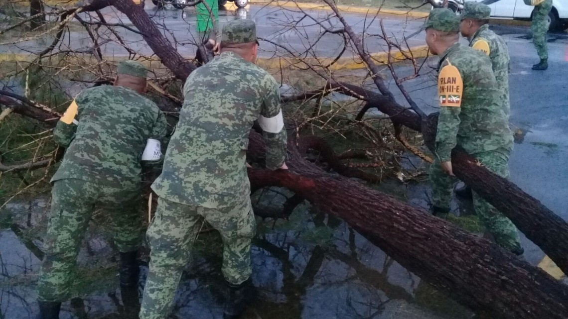 Ejército apoya a población tras devastador tornado
