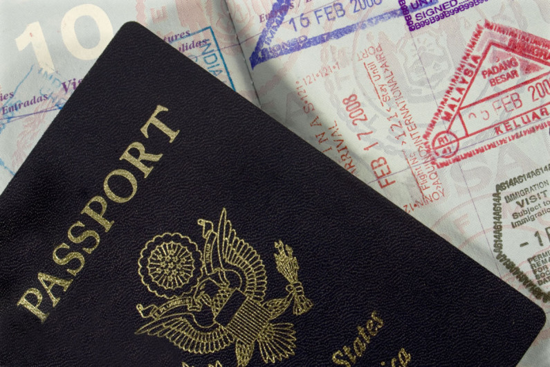 Quieren imponer visas Eurodiputados a estadunidenses