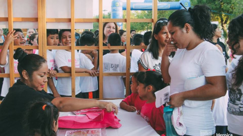 Realizan carrera “Corriendo por mamás sanas”