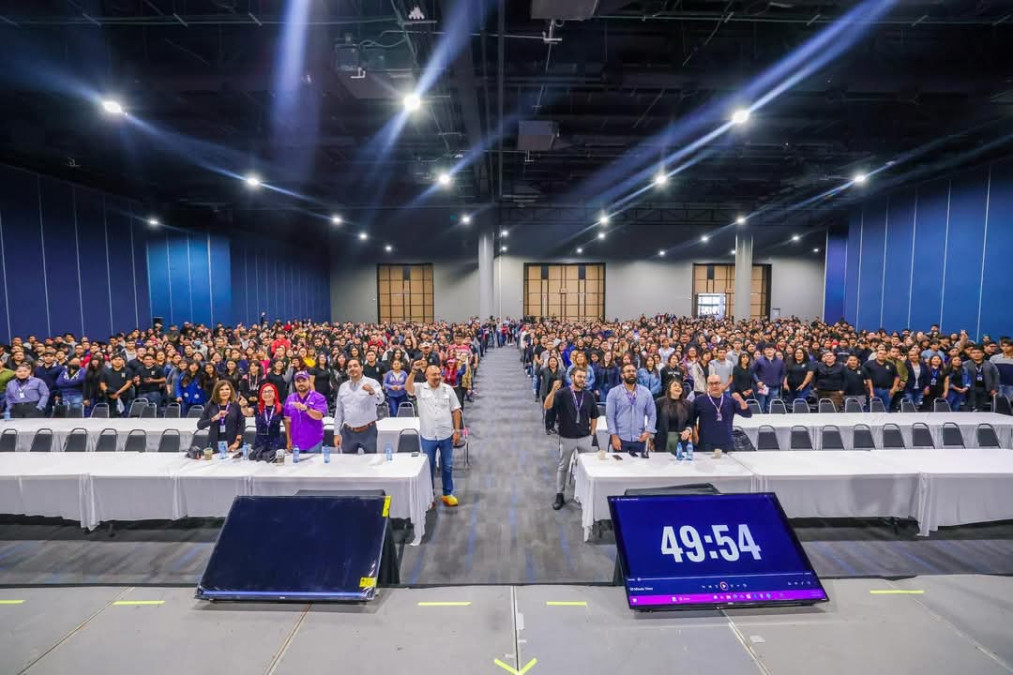 Inauguró Carlos Peña Ortiz ciclo de conferencias ‘Jóvenes por la Transformación’