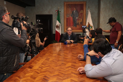 Falso que se pretenda separar a familias  migrantes: Federico Fernández