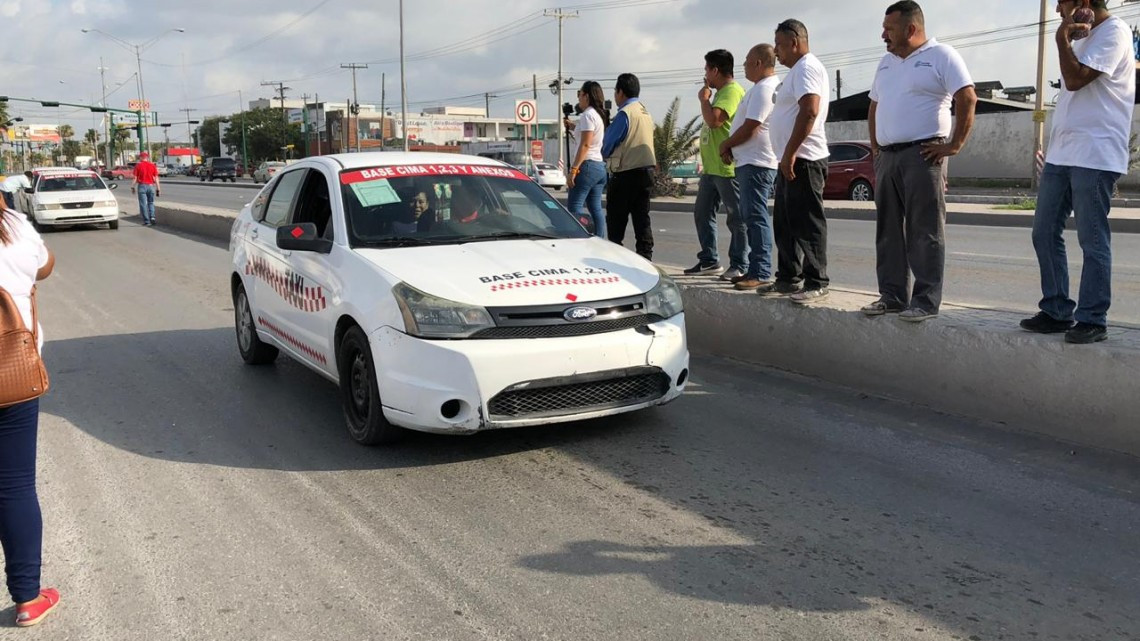 Bloquearán nuevamente taxistas los puentes internacionales