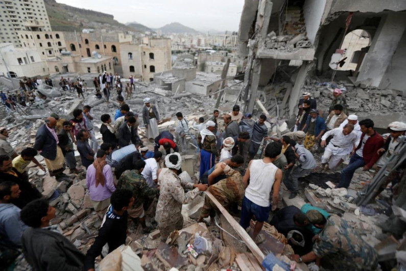 71 muertes civiles tras ataques militares árabe en Yemen