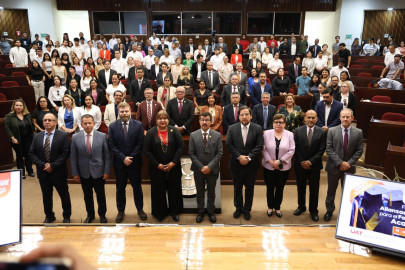 Rector de la UAT formaliza alianzas para impulsar certificaciones internacionales